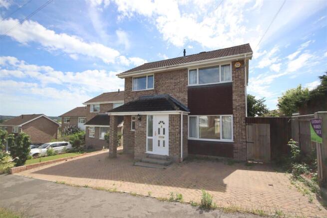 4 bed property, in Matford Hill, £475,000