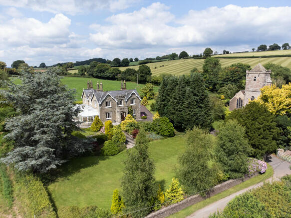 5 bed property, in Abenhall, £1,000,000