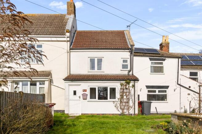3 bed property, in Silversides Lane, £95,000