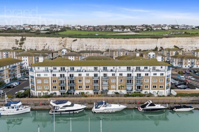 2 bed property, in Sovereign Court, £265,000