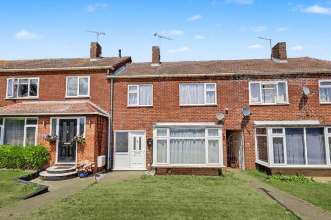3 bed property, in Takely End, £300,000