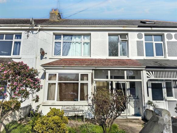 4 bed property, in Falmouth TR11, £400,000