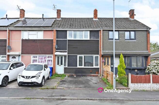 2 bed property, in Tiverton Road, £100,000