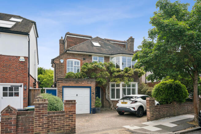 4 bed property, in Temple Sheen, £2,000,000