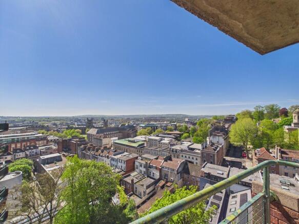 Studio, in Irving House, £174,950