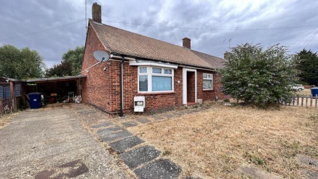 2 bed property, in Deerfield Road, £175,000