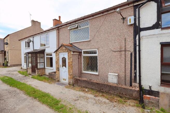 2 bed property, in Chapel Street, £129,950