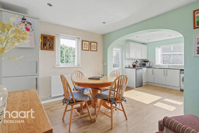 3 bed property, in Millfield, £230,000
