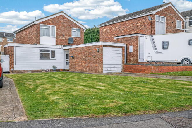 3 bed property, in Millholm Road, £265,000