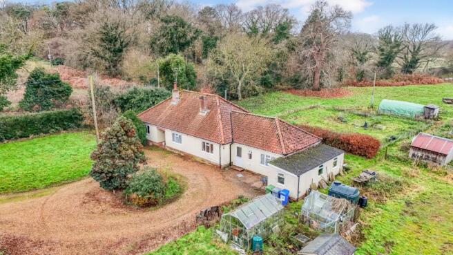 4 bed property, in Morton Lane, £690,000