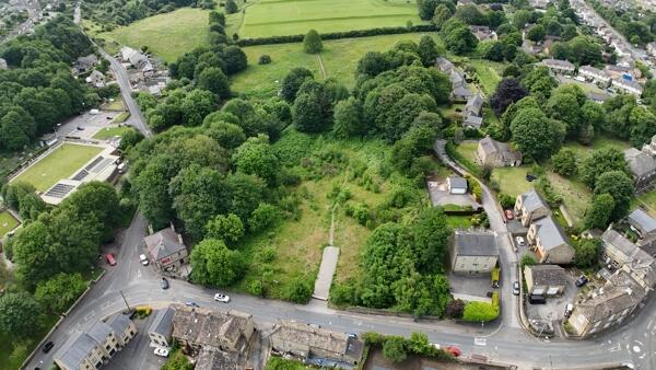 Land, in Land at Ogden Lane, £1