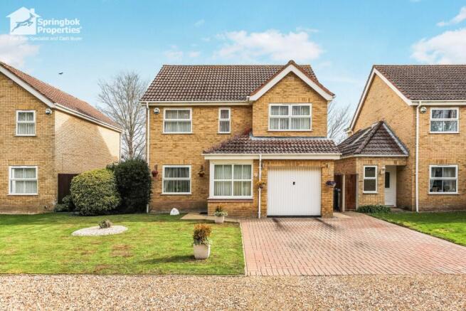 4 bed property, in Vicarage Close, £335,000