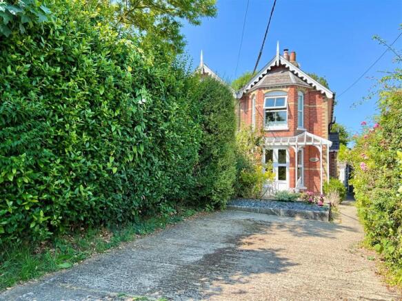 3 bed property, in Middleton, £380,000