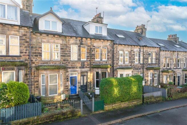 3 bed property, in Granville Road, £400,000