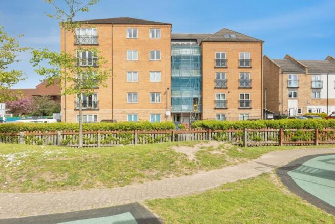 1 bed property, in Checkland Road, £60,000