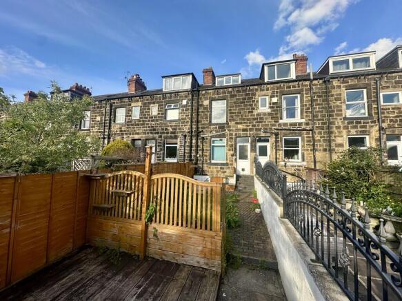 3 bed property, in North Street, £199,000