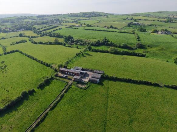 3 bed property, in Fernises Farm, £1,350,000
