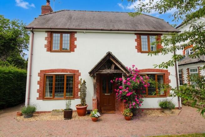 4 bed property, in Chine Road, £699,950