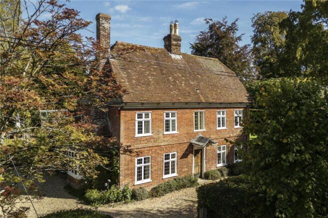 5 bed property, in Rookery Lane, £1,295,000