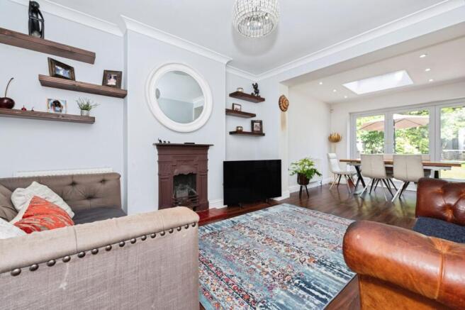 4 bed property, in Woolacombe Road, £900,000