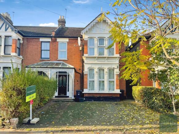 4 bed property, in Melbourne Road, £725,000