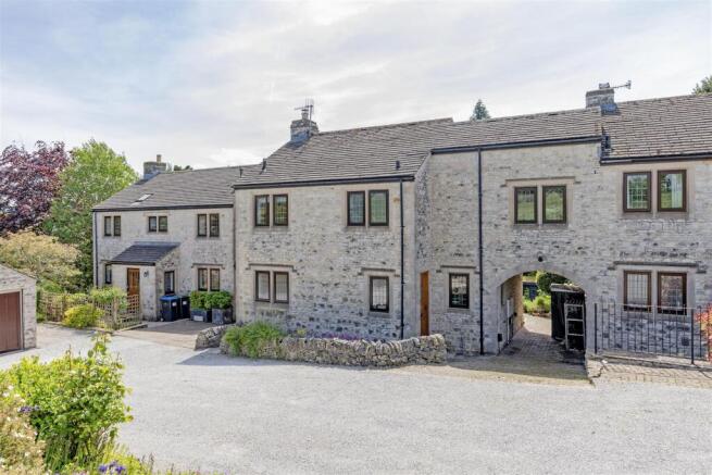 3 bed property, in Moor Lane, £450,000