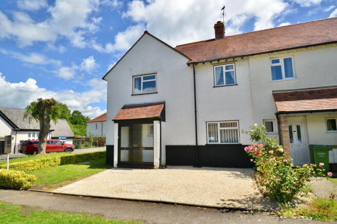 4 bed property, in Lime Tree Avenue, £300,000