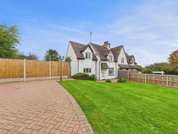 3 bed property, in Bower Lane, £370,000