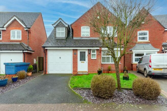3 bed property, in Yorkshire Way, £375,000