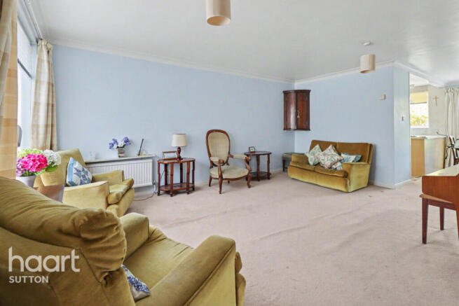 3 bed property, in Cookes Lane, £550,000
