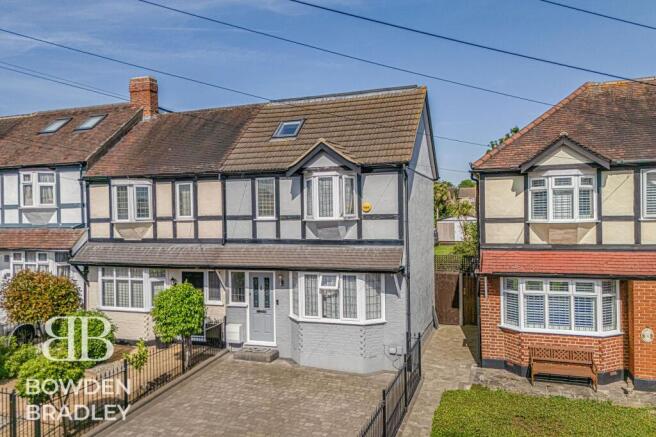 3 bed property, in Bellevue Road, £475,000