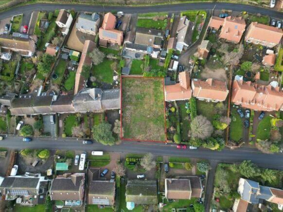 Land, in 25 Gate Lane, £300,000