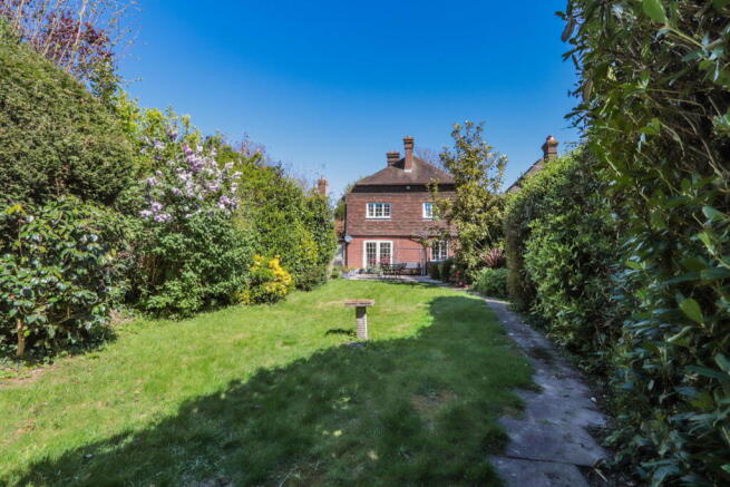 3 bed property, in Rye Road, £600,000