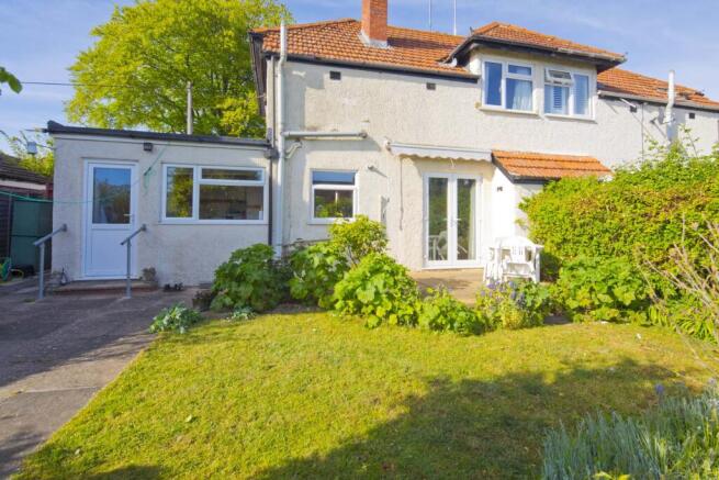3 bed property, in 48 Springhill Road, £499,500