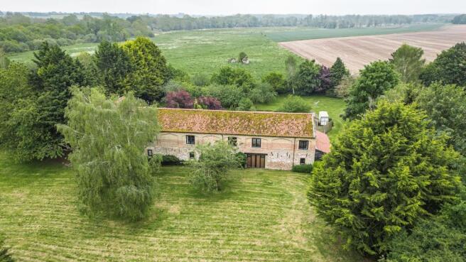 10 bed property, in Charming Multi-Home Estate Surrounded by Nature in Beachamwell, £1,000,000