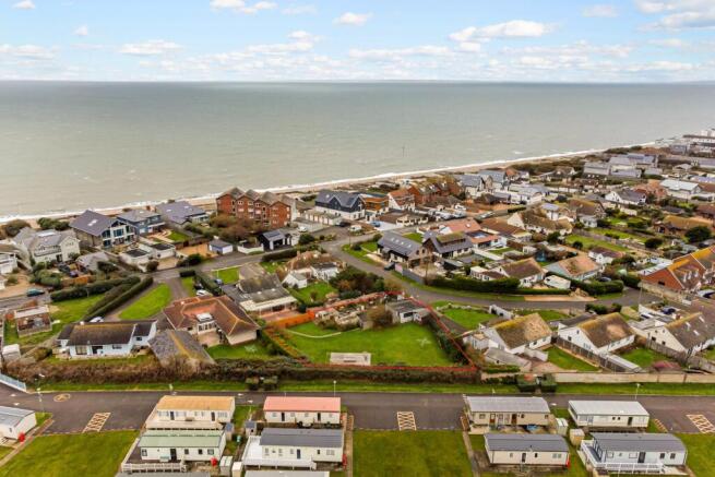 3 bed property, in East Bracklesham Drive, £500,000