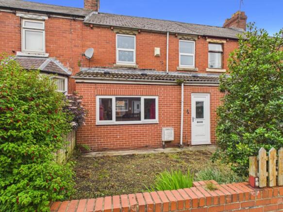 3 bed property, in Fowler Gardens, £135,000