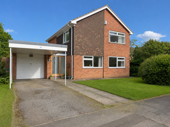 4 bed property, in Willow Green, £700,000