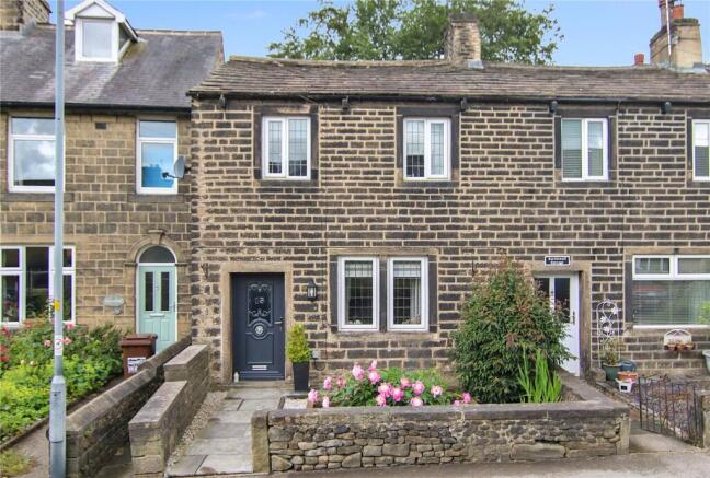 3 bed property, in Wheatlands Lane, £225,000