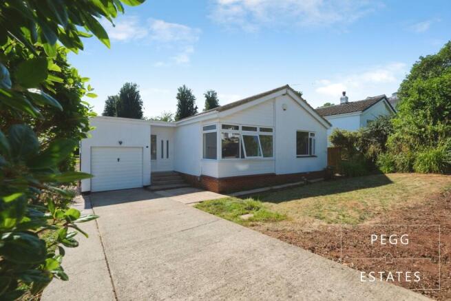 2 bed property, in Peasland Road, £325,000