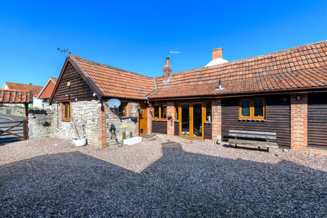 4 bed property, in Goose Lane, £399,999