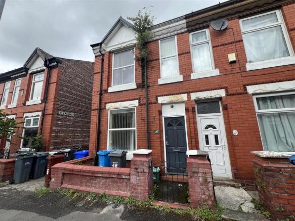 4 bed property, in Brompton Road, £265,000