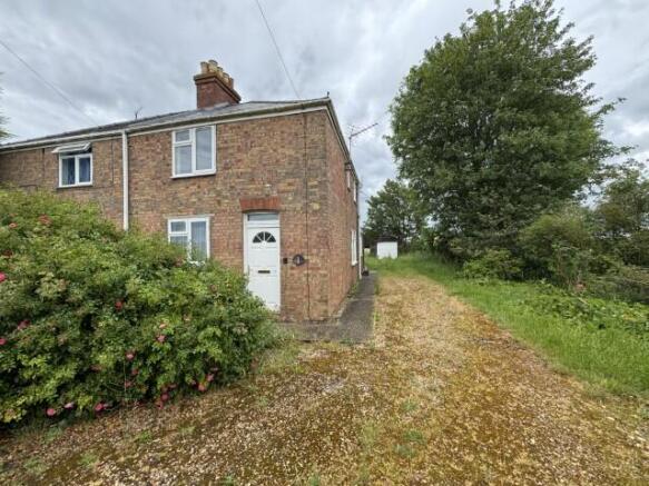 3 bed property, in 1 West Drove North, £70,000