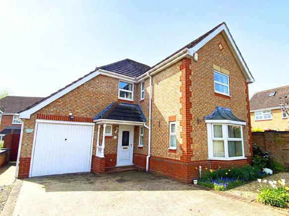 4 bed property, in Lilyvale Close, £357,500