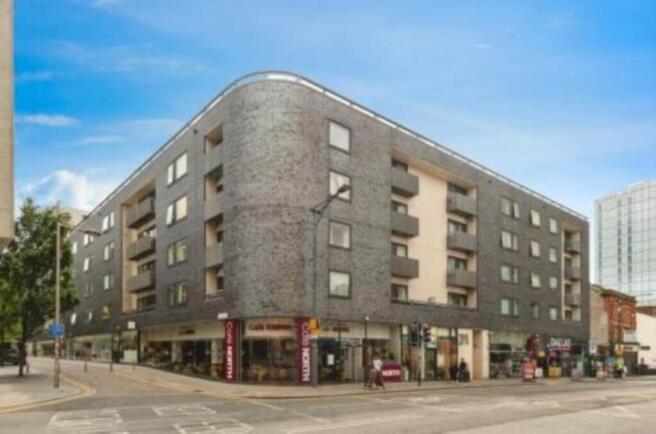 2 bed property, in Icon 25, £205,000