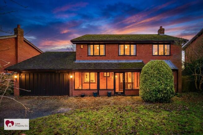 4 bed property, in Browns Lane, £750,000