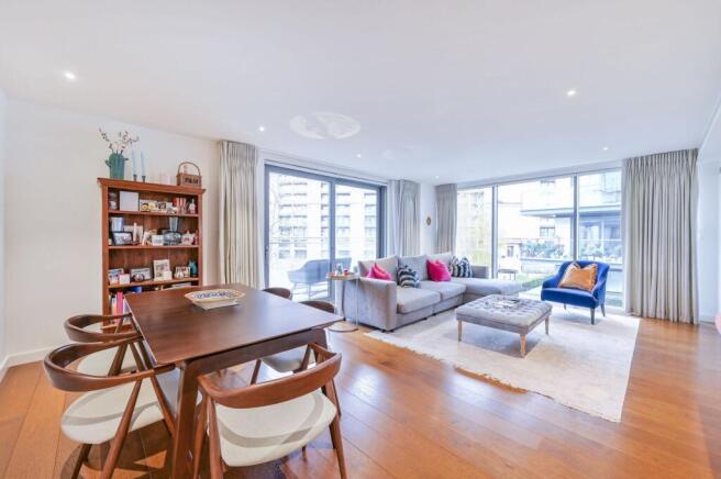 3 bed property, in Chartwell House, £1,450,000