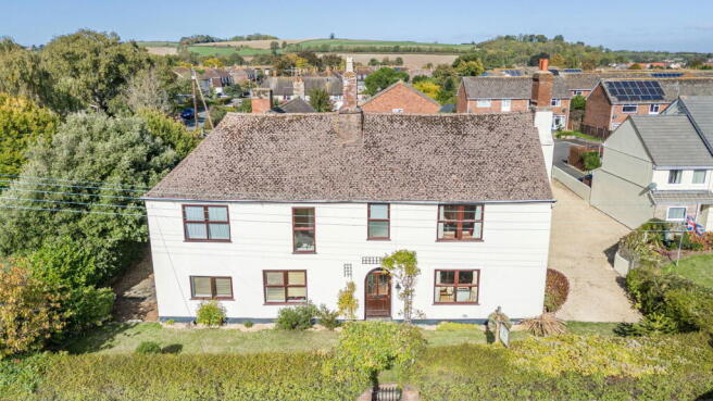 6 bed property, in Fairfield House, £549,000