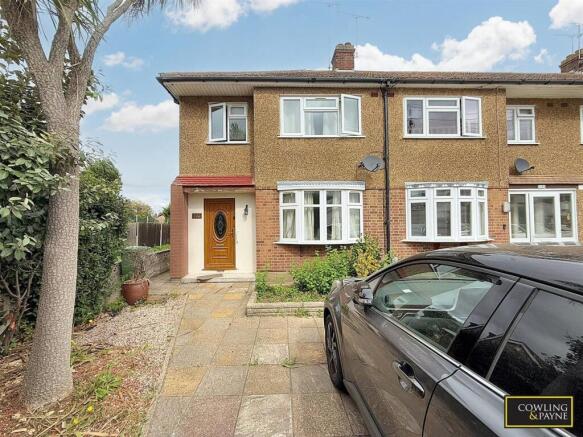 3 bed property, in Bruce Grove, £325,000