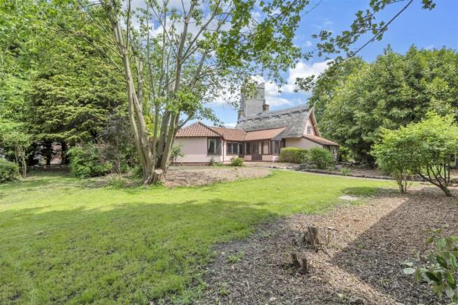 4 bed property, in The Street, £650,000